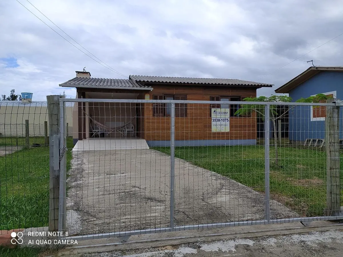 Casa de Férias Casa De Praia. Lugar Sossegado Para Recarregar As Energias. Passo de Torres Brasil